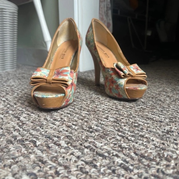 Madden Girl Floral Bow Peep-Toe Heels in Coral, Aqua & Tan - Picture 2 of 5